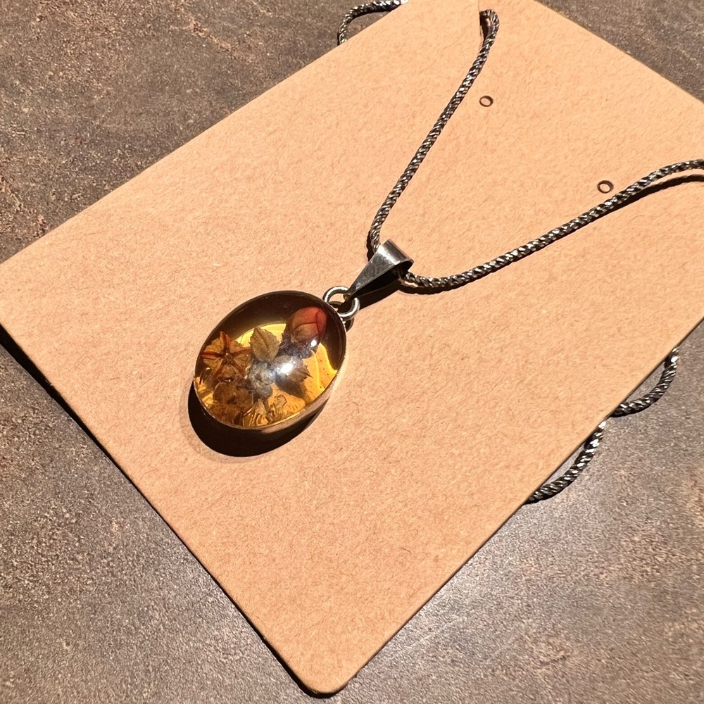 Flower necklace